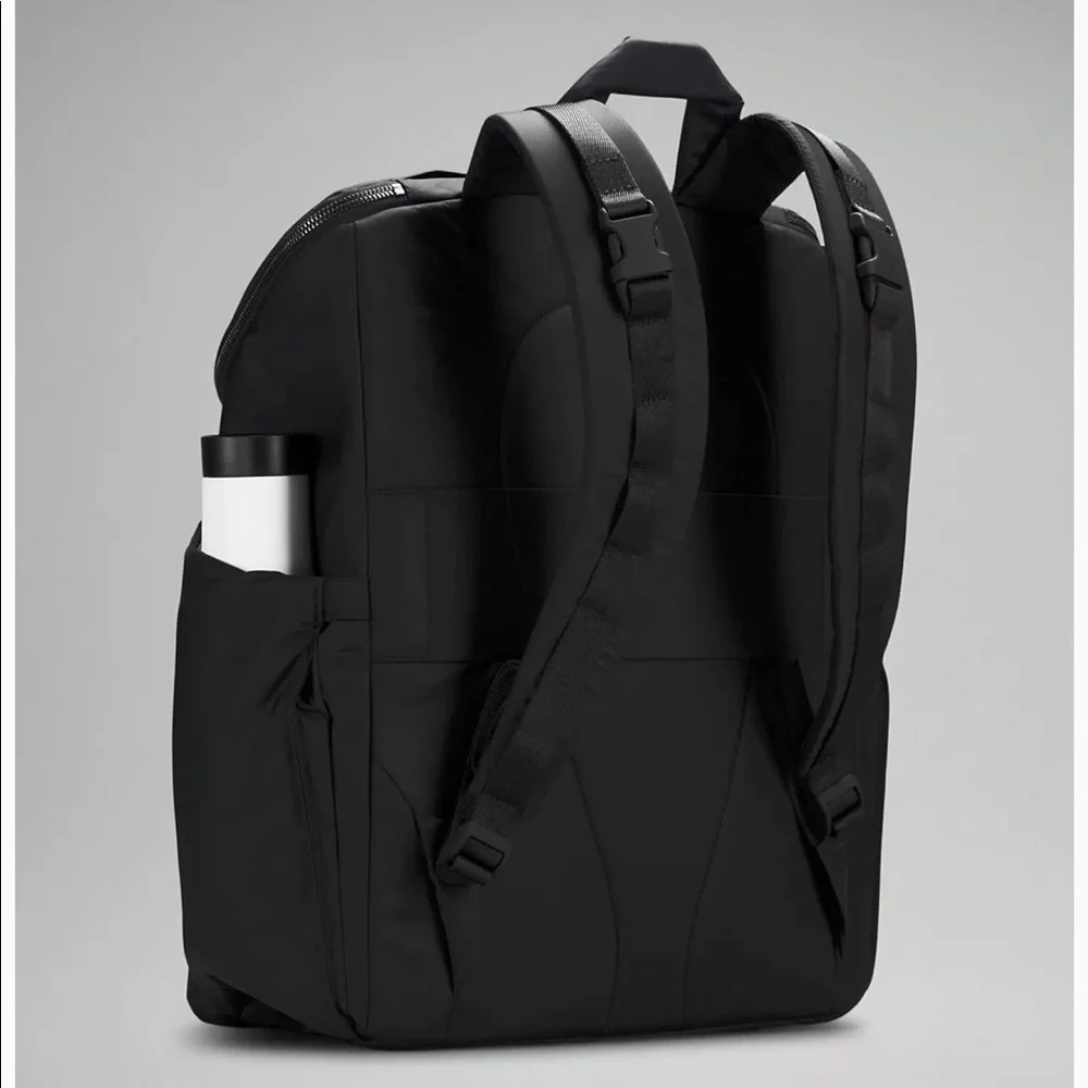 Brand new Lululemon New Parent Backpack Diaperbag 17L NWT. Can ship TODAY! - Picture 6 of 10